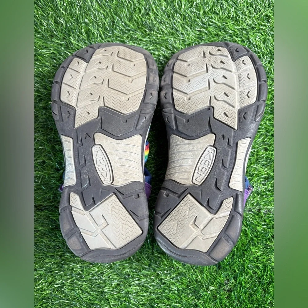 Keen Big Kids’ Newport H2 Sandals-Size: 4-Multi-Color-Preowned, Very Good Cond.